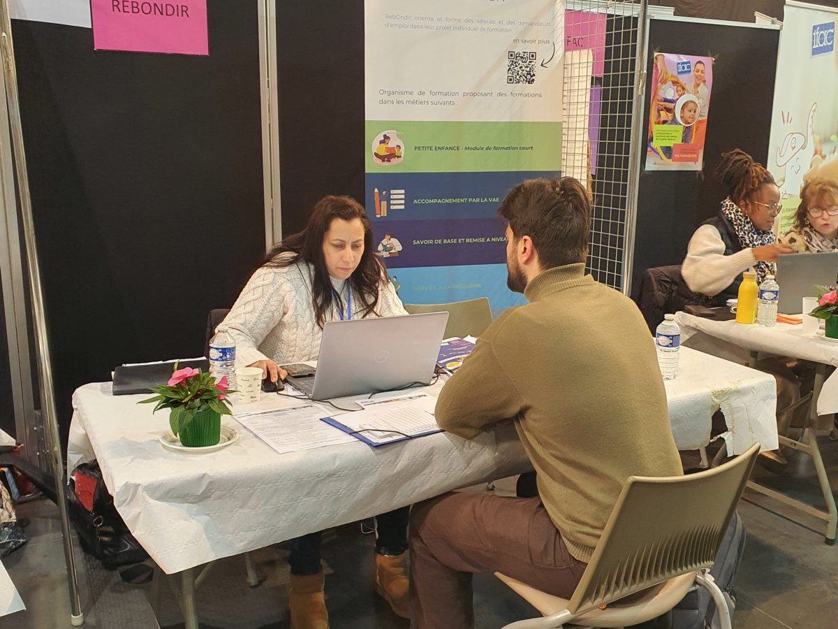 Rebondir Formation au forum de l’emploi et de la formation de la Mission Emploi-Insertion Melun Val de Seine