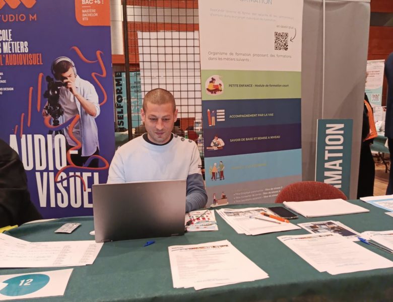 Rebondir Formation au salon de l&rsquo;alternance et de l’emploi de Nemours